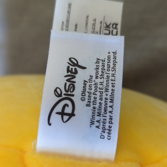 Squishmallows 8" Disney Holiday Winnie the Pooh - Picture 4 of 9